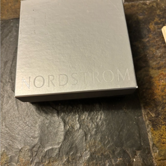 New Tory Burch Leather Logo Stud Double Wrap Bracelet - Picture 8 of 12